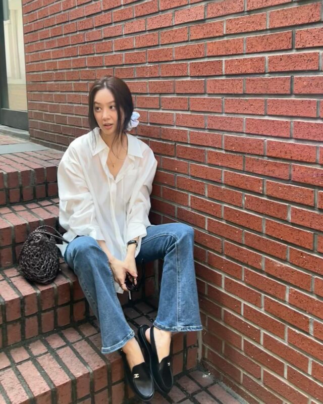 Quá mê style tối giản của nữ diễn viên Hàn Quốc 44 tuổi 1 Quá mê style tối giản của nữ diễn viên Hàn Quốc 44 tuổi qua me style toi gian cua nu dien vien han quoc 44 tuoi
