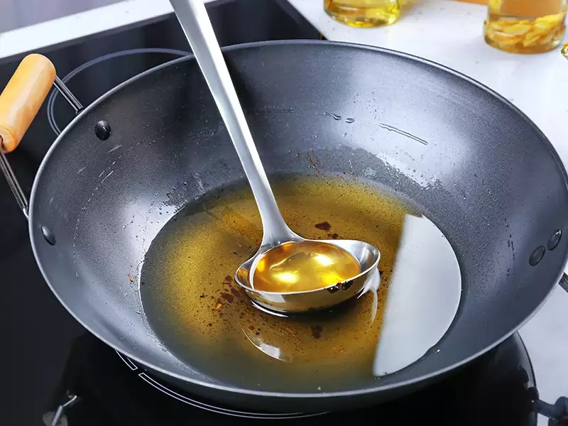 Thấy món kho của mẹ chồng có mùi lạ, tôi phát giác sự thật thì run người: "Sao mẹ làm thế...!"- Ảnh 2. Thấy món kho của mẹ chồng có mùi lạ, tôi phát giác sự thật thì run người: "Sao mẹ làm thế...!"- Ảnh 2.