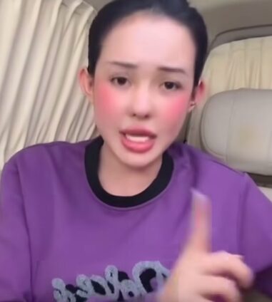 Ngân 98 xông thẳng đến biệt phủ Ngân Collagen đối chất khiến drama nổ tung, dân mạng náo loạn! ngan 98 xong thang den biet phu ngan collagen doi chat khien drama no tung dan mang nao loan