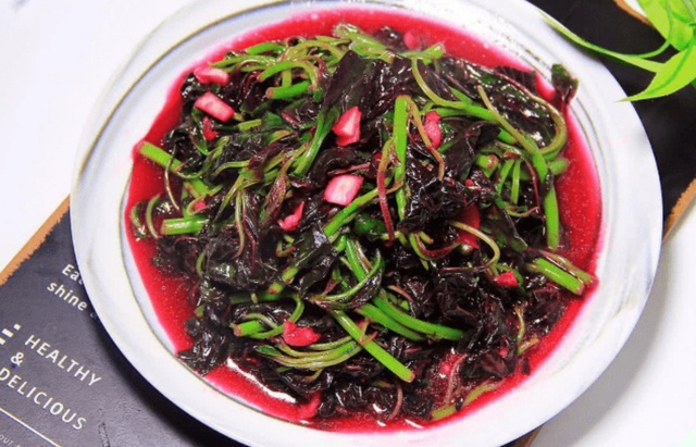 Thứ rau mâm cơm Việt nào cũng từng “thấy mặt” hóa ra giàu canxi hơn cả sữa, chứa cả kho khoáng chất tốt 1 Thứ rau mâm cơm Việt nào cũng từng “thấy mặt” hóa ra giàu canxi hơn cả sữa, chứa cả kho khoáng chất tốt thu rau mam com viet nao cung tung thay mat hoa ra giau canxi hon ca sua chua ca kho khoang chat tot
