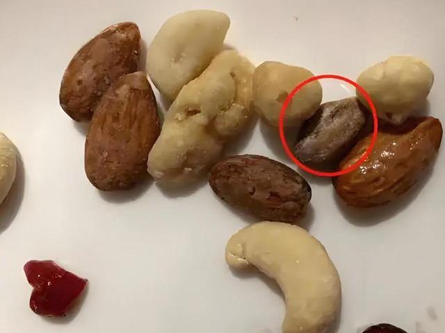 6 thực phẩm nhiều người nghĩ ăn được nhưng lại CÓ ĐỘC, bếp nhà nào cũng có 1 6 thực phẩm nhiều người nghĩ ăn được nhưng lại CÓ ĐỘC, bếp nhà nào cũng có