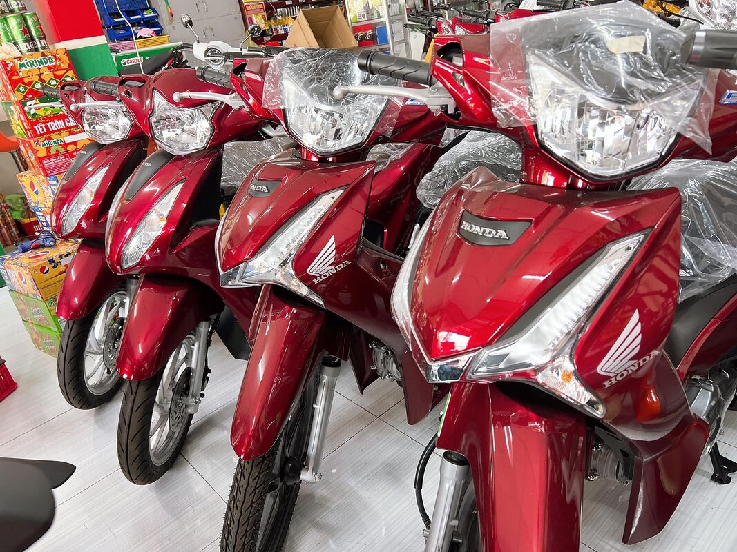 Bảng giá xe Honda Future 125 FI tháng 6/2025: Giảm thủng đáy, lấn át cả Wave Alpha và RSX vì quá rẻ 1 Bảng giá xe Honda Future 125 FI tháng 6/2025: Giảm thủng đáy, lấn át cả Wave Alpha và RSX vì quá rẻ