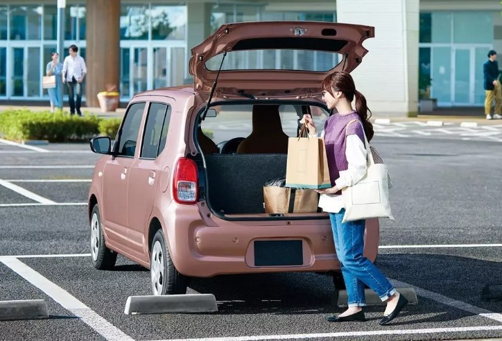 Tin xe 25/6: Hạ bệ Hyundai Grand i10 và Kia Morning, Suzuki ra mắt mẫu ô tô giá rẻ gần bằng Honda SH 1 Tin xe 25/6: Hạ bệ Hyundai Grand i10 và Kia Morning, Suzuki ra mắt mẫu ô tô giá rẻ gần bằng Honda SH