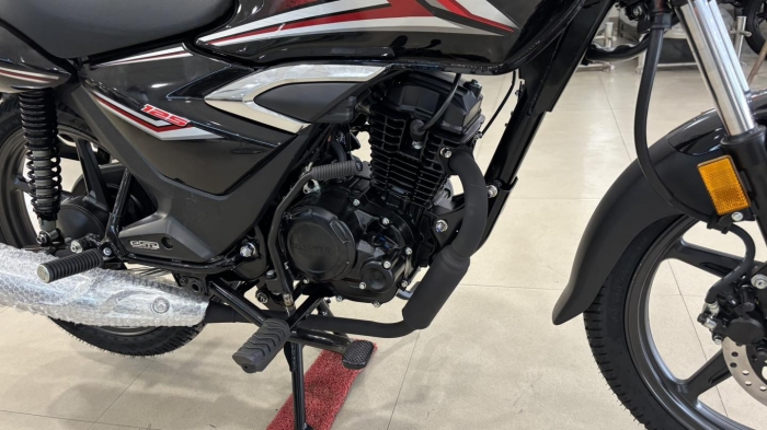 Tin xe cuối tuần: Honda mở bán ‘huyền thoại côn tay’ 125cc mới giá 22,8 triệu đồng, khắc chế Exciter 1 Tin xe cuối tuần: Honda mở bán ‘huyền thoại côn tay’ 125cc mới giá 22,8 triệu đồng, khắc chế Exciter