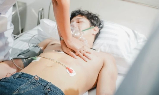 Đồng phạm của nhồi máu não trốn ngay trong bếp, muốn tránh hãy ĂN ÍT ĐI 4 gia vị này