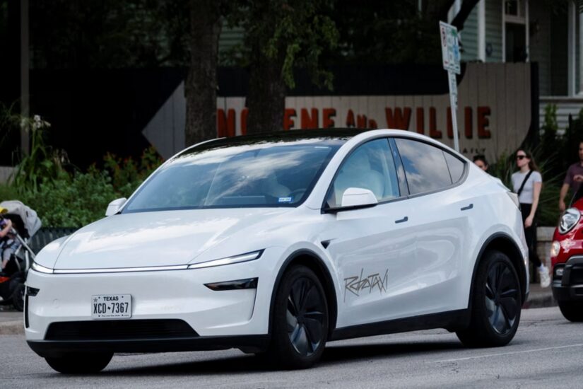 Elon Musk vẽ tương lai Tesla: tràn ngập taxi tự hành và robot, không dựa vào bán xe điện nữa 1 Elon Musk vẽ tương lai Tesla: tràn ngập taxi tự hành và robot, không dựa vào bán xe điện nữa