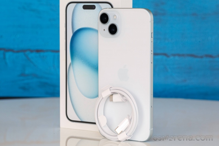 Giá đập hộp iPhone 15 Plus giảm sâu cuối tháng 7, rẻ hơn iPhone 16 Plus tới 5 triệu nhưng trang bị ngang kèo