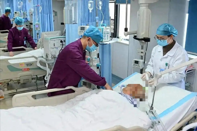 Một phụ nữ đột ngột qua đời giữa đêm vì nhồi máu não, bác sĩ thở dài: Mê 4 món này mạch máu không tắc mới lạ! 1 Một phụ nữ đột ngột qua đời giữa đêm vì nhồi máu não, bác sĩ thở dài: Mê 4 món này mạch máu không tắc mới lạ!