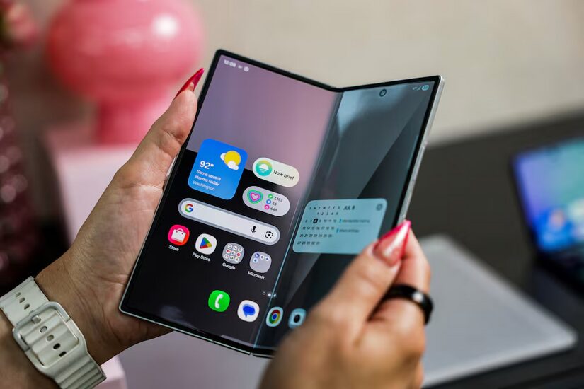 Samsung đã bán được bao nhiêu smartphone gập, chiếm thị phần thế nào? samsung da ban duoc bao nhieu smartphone gap chiem thi phan the nao