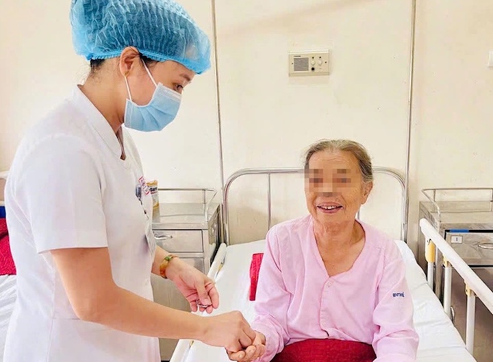 Thông tin mới nhất vụ 23 người nhập viện sau đám giỗ nghi do ngộ độc ở Huế 3 Thông tin mới nhất vụ 23 người nhập viện sau đám giỗ nghi do ngộ độc ở Huế
