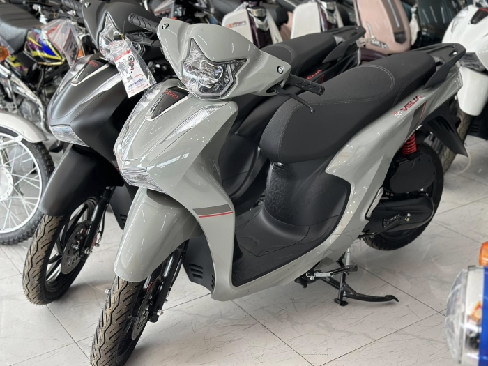 Tin xe máy 3/7: ‘SH phiên bản giá rẻ’ cập bến đại lý Việt giá 23,5 triệu đồng, khắc chế Honda Vision 1 Tin xe máy 3/7: ‘SH phiên bản giá rẻ’ cập bến đại lý Việt giá 23,5 triệu đồng, khắc chế Honda Vision