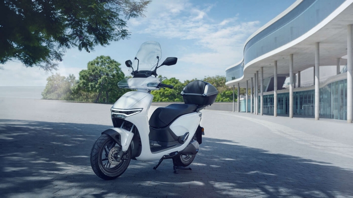 Honda chính thức ra mắt ‘xe ga quốc dân’ mới đẹp hơn Vision và SH Mode: Có màn hình ‘khủng’, giá mềm 1 Honda chính thức ra mắt ‘xe ga quốc dân’ mới đẹp hơn Vision và SH Mode: Có màn hình ‘khủng’, giá mềm